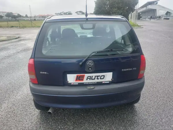 Opel Corsa 2000 - 2490 EUR, 137682 km - AUTO.MOTO.pt - 137682km - foto 6 de 27