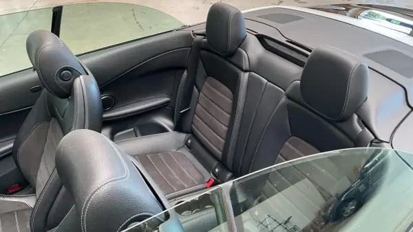 Mercedes-Benz C 180 2017 - 28999 EUR, 97121 km - AUTO.MOTO.pt - 97121km - foto 9 de 13