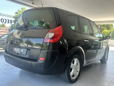 Renault Grand Scénic 2006 — foto 5 de 25