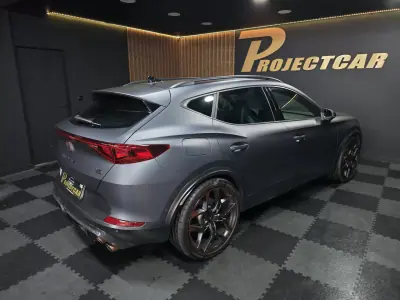 Cupra Formentor 2025 - 61900 EUR, 9500 km - AUTO.MOTO.pt - 9500km - foto 24 de 37