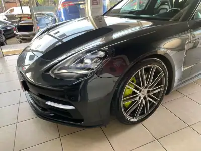 Porsche Panamera 2018 - 60500 EUR, 104962 km - AUTO.MOTO.pt - 104962km - foto 28 de 58