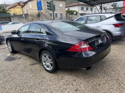 Mercedes-Benz CLS 320 2006 - 17900 EUR, 115600 km - AUTO.MOTO.pt - 115600km - foto 11 de 14