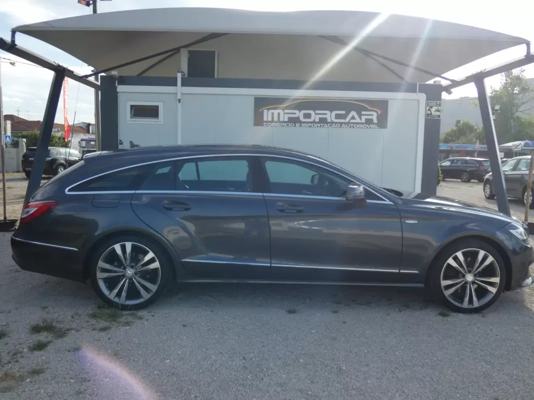 Mercedes-Benz CLS 250 2015 - 22500 EUR, 278000 km - AUTO.MOTO.pt - 278000km - foto 3 de 42