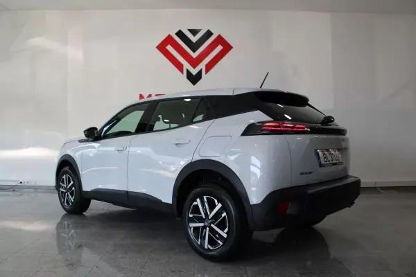 Peugeot 2008 2024 - 22900 EUR, 1 km - AUTO.MOTO.pt - 1km - foto 4 de 25
