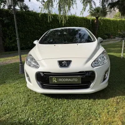 Peugeot 308 CC 2011 - 12990 EUR, 167000 km - AUTO.MOTO.pt - 167000km - foto 9 de 21