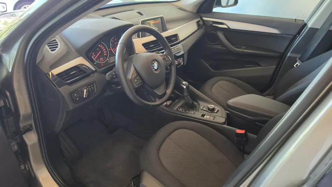 BMW X1 2016 - 22500 EUR, 76896 km - AUTO.MOTO.pt - 76896km - foto 6 de 61