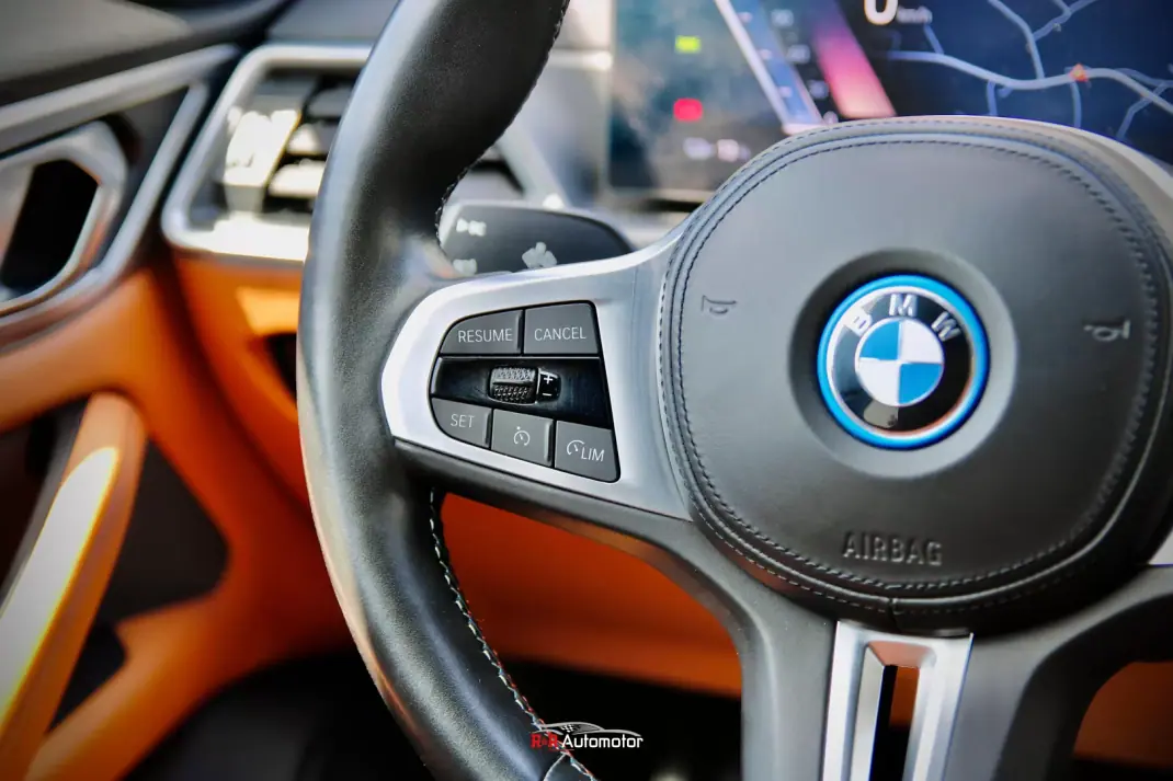 BMW i4 2022 - 49800 EUR, 37000 km - AUTO.MOTO.pt - 37000km - foto 21 de 31