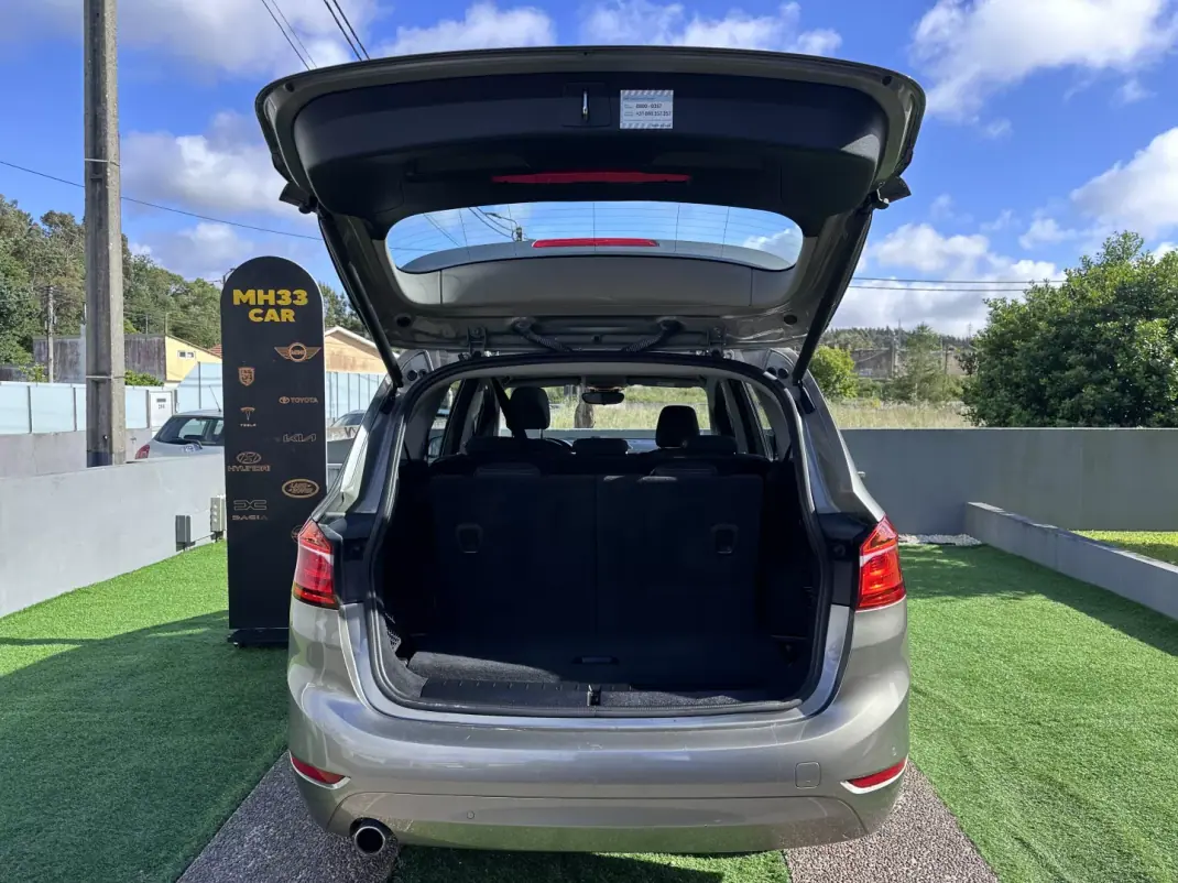 BMW 216 Gran Tourer 2015 - 14900 EUR, 180000 km - AUTO.MOTO.pt - 180000km - foto 23 de 77