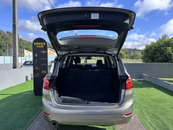 BMW 216 Gran Tourer 2015 - 12900 EUR, 180000 km - AUTO.MOTO.pt - 180000km - foto 23 de 77