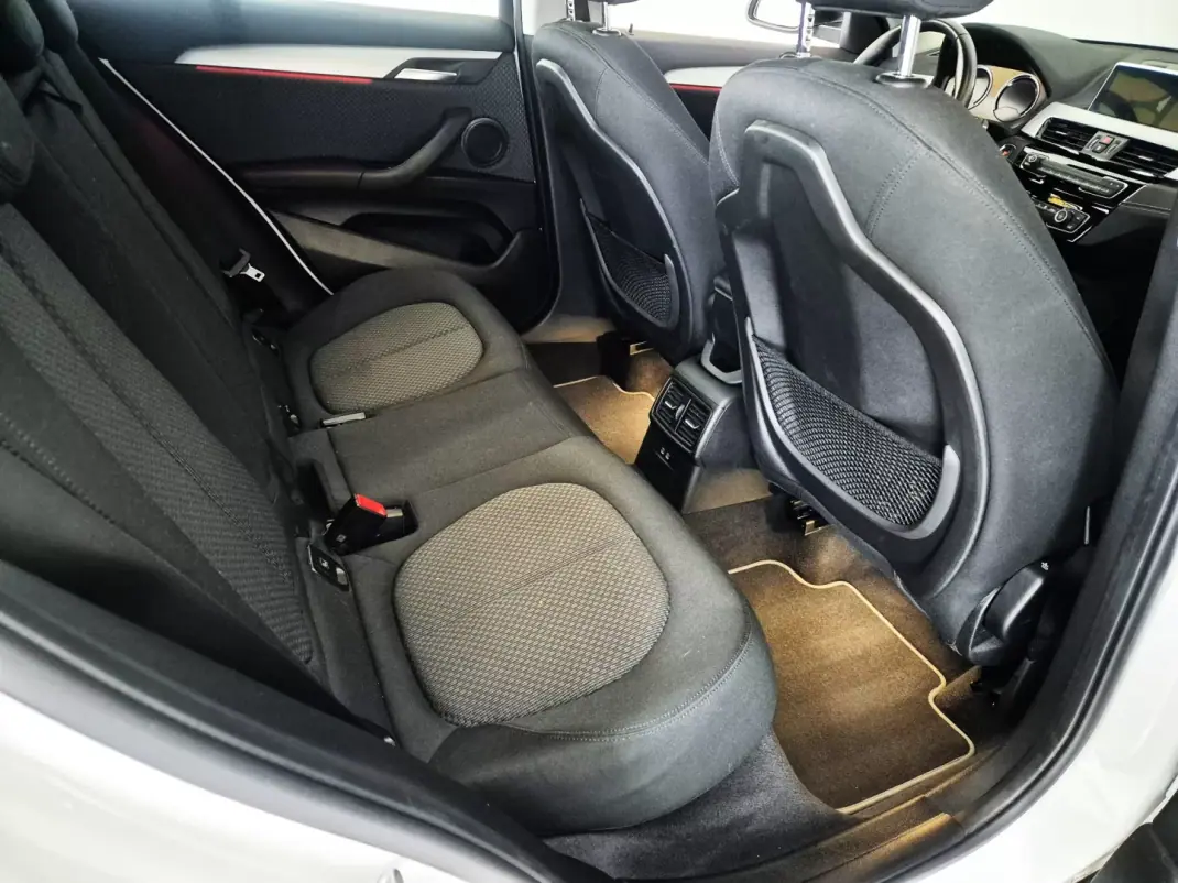 BMW X2 2021 - 26950 EUR, 102000 km - AUTO.MOTO.pt - 102000km - foto 8 de 14