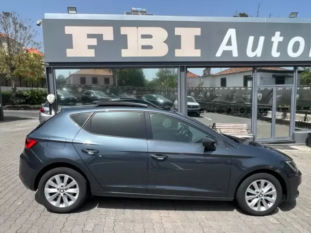 SEAT Leon 2020 - 16900 EUR, 89780 km - AUTO.MOTO.pt - 89780km - foto 7 de 12