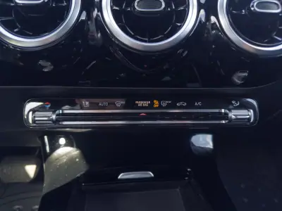 Mercedes-Benz A 180 2019 - 20990 EUR, 161000 km - AUTO.MOTO.pt - 161000km - foto 24 de 30