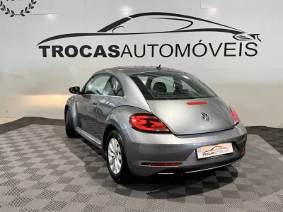 Volkswagen New Beetle 2018 - 19900 EUR, 58588 km - 58588km - foto 46 de 47