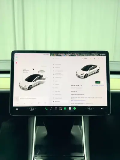 Tesla Model 3 2019 - 22750 EUR, 159999 km - AUTO.MOTO.pt - 159999km - foto 16 de 23