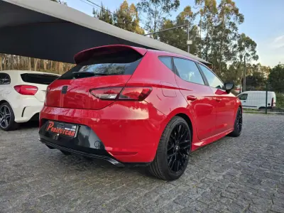 SEAT Leon 2014 - 14500 EUR, 180000 km - AUTO.MOTO.pt - 180000km - foto 3 de 8