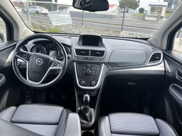 Opel Mokka 2016 - 13900 EUR, 161994 km - AUTO.MOTO.pt - 161994km - foto 9 de 15