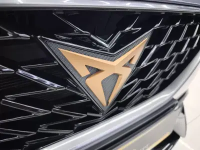Cupra Formentor 2021 - 29950 EUR, 113105 km - AUTO.MOTO.pt - 113105km - foto 12 de 50