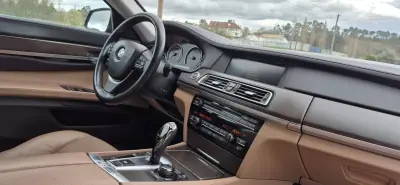 BMW 730 2009 - 13750 EUR, 304000 km - AUTO.MOTO.pt - 304000km - foto 33 de 44