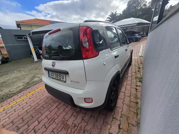 Fiat Panda 2022 - 12950 EUR, 96000 km - AUTO.MOTO.pt - 96000km - foto 2 de 6