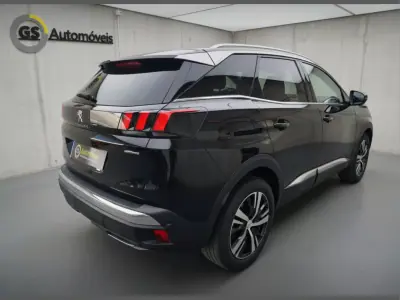 Peugeot 3008 2018 - 22500 EUR, 68000 km - AUTO.MOTO.pt - 68000km - foto 2 de 11