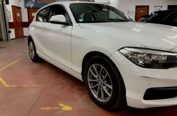 BMW 114 2016 - 13900 EUR, 134743 km - AUTO.MOTO.pt - 134743km - foto 4 de 5