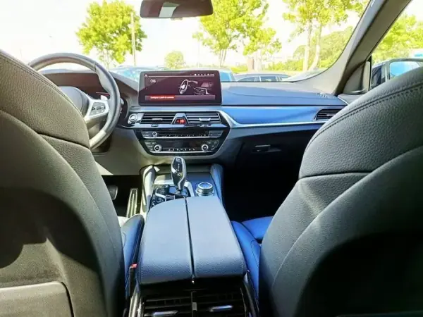BMW 620 Gran Turismo 2022 - 44900 EUR, 88000 km - AUTO.MOTO.pt - 88000km - foto 14 de 38