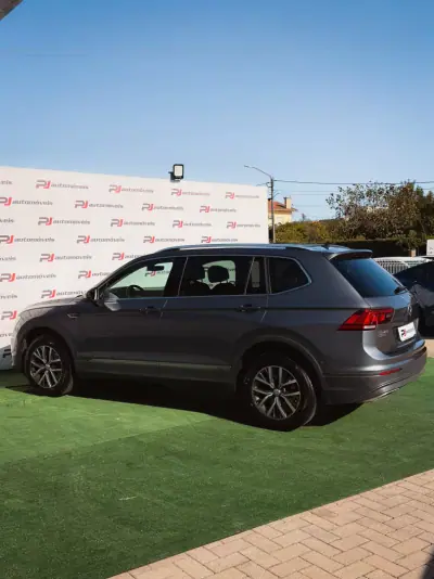 Volkswagen Tiguan Allspace 2020 - 22500 EUR, 178899 km - 178899km - foto 7 de 25