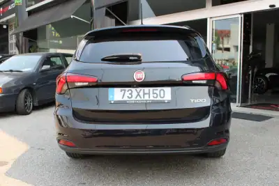 Fiat Tipo Station Wagon 2019 - 10400 EUR, 162509 km - AUTO.MOTO.pt - 162509km - foto 27 de 27