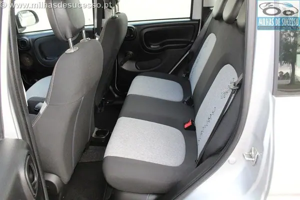 Fiat Panda 2017 - 7950 EUR, 92000 km - AUTO.MOTO.pt - 92000km - foto 3 de 28