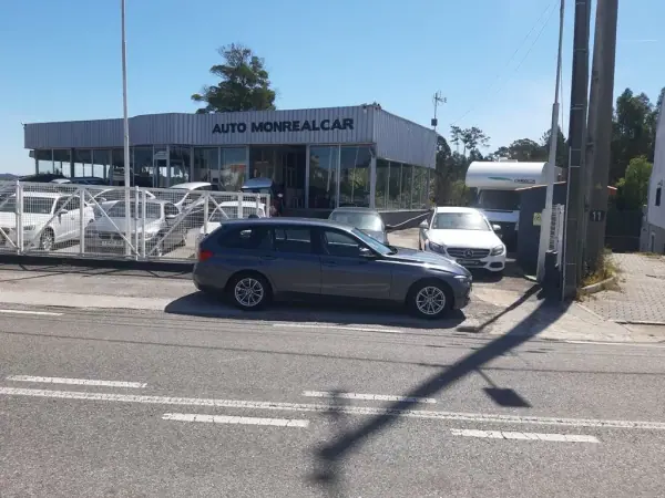 BMW 318 2013 - 14900 EUR, 184100 km - AUTO.MOTO.pt - 184100km - foto 38 de 38