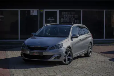 Peugeot 308 2017 - 11490 EUR, 176300 km - foto 2 de 35