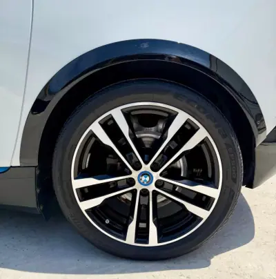 BMW i3 2021 - 28167 EUR, 33600 km - AUTO.MOTO.pt - 33600km - foto 18 de 27