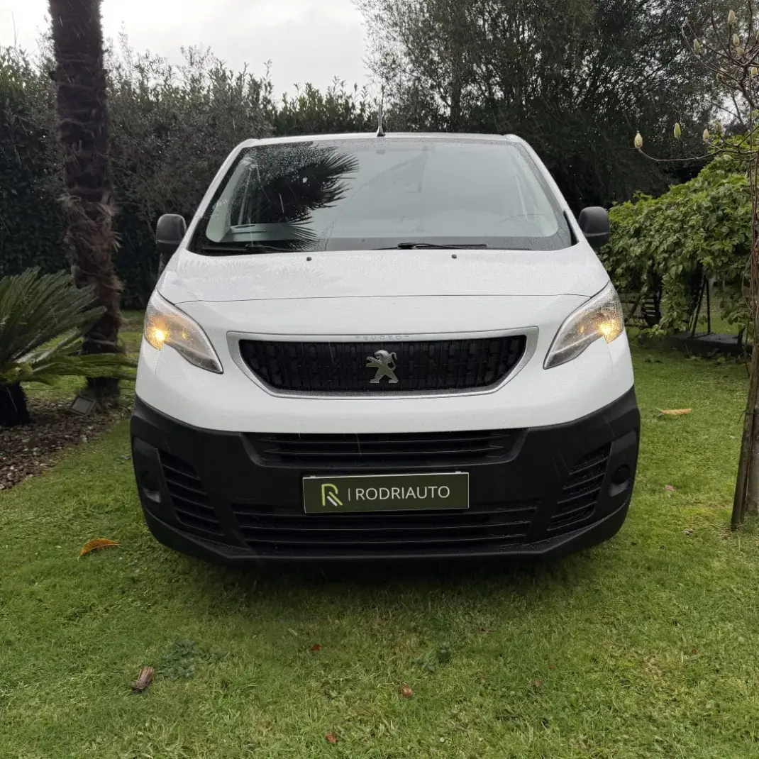 Peugeot Expert 2016 - 12990 EUR, 180000 km - AUTO.MOTO.pt - 180000km - foto 1 de 27