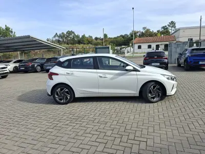 Hyundai i20 2022 - 14750 EUR, 101500 km - foto 5 de 28