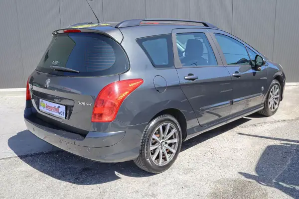 Peugeot 308 SW 2013 - 6990 EUR, 245527 km - AUTO.MOTO.pt - 245527km - foto 4 de 17