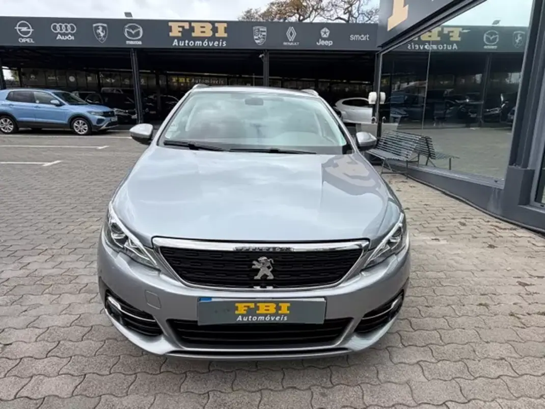 Peugeot 308 SW 2020 - 14900 EUR, 58700 km - AUTO.MOTO.pt - 58700km - foto 5 de 12