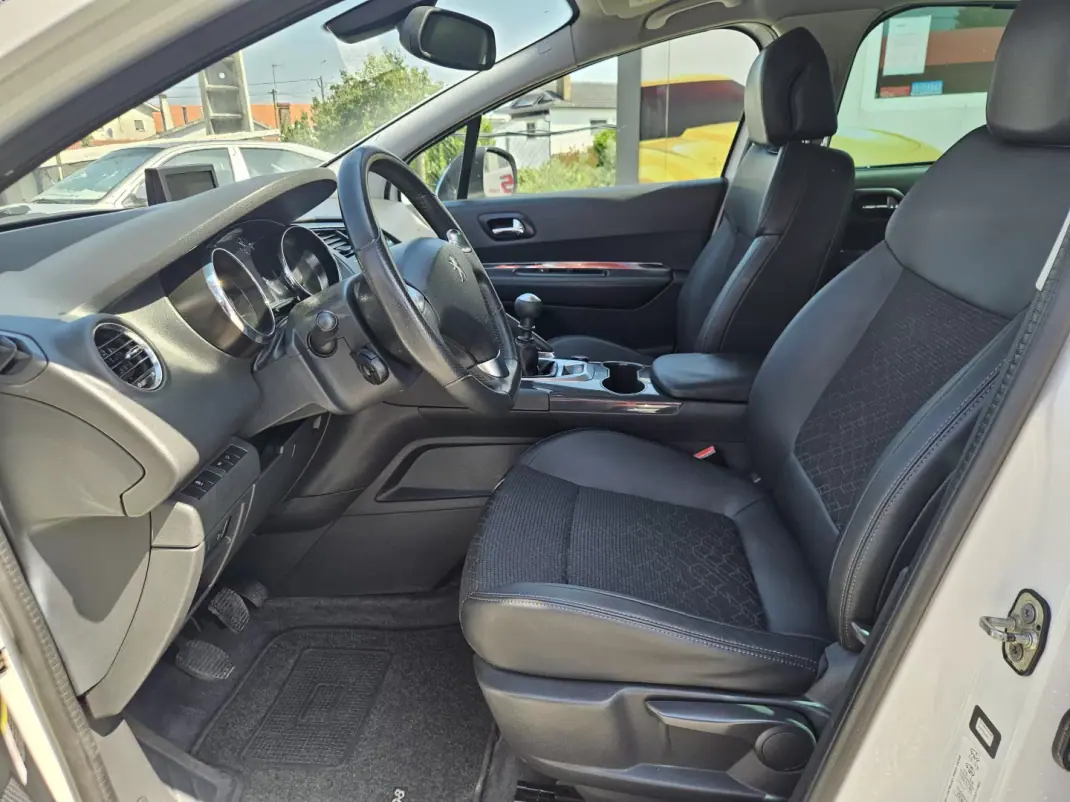 Peugeot 3008 2016 - 13550 EUR, 128500 km - 128500km - foto 10 de 38