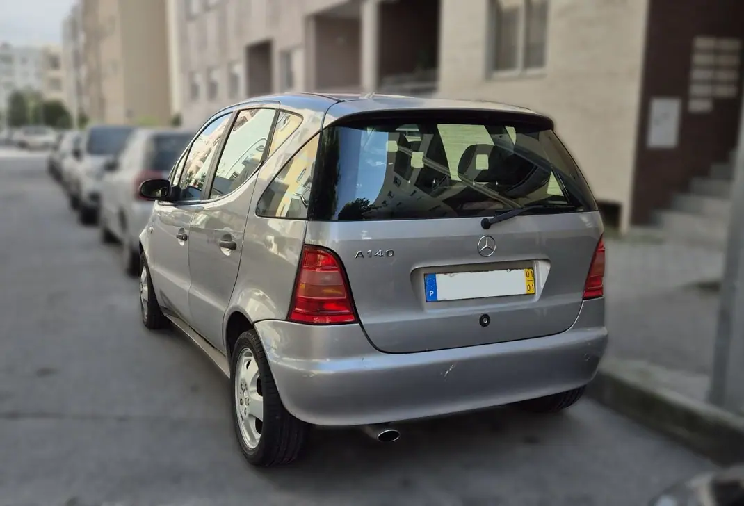 Mercedes-Benz A 140 2001 - 2000 EUR, 180000 km - AUTO.MOTO.pt - 180000km - foto 2 de 6