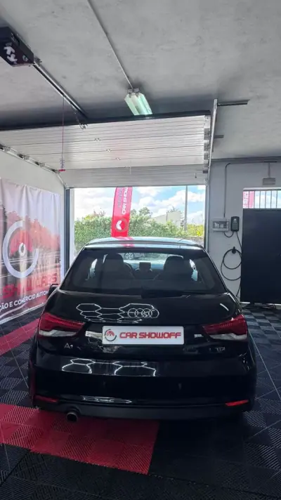 Audi A1 2018 - 14900 EUR, 132000 km - AUTO.MOTO.pt - 132000km - foto 5 de 10