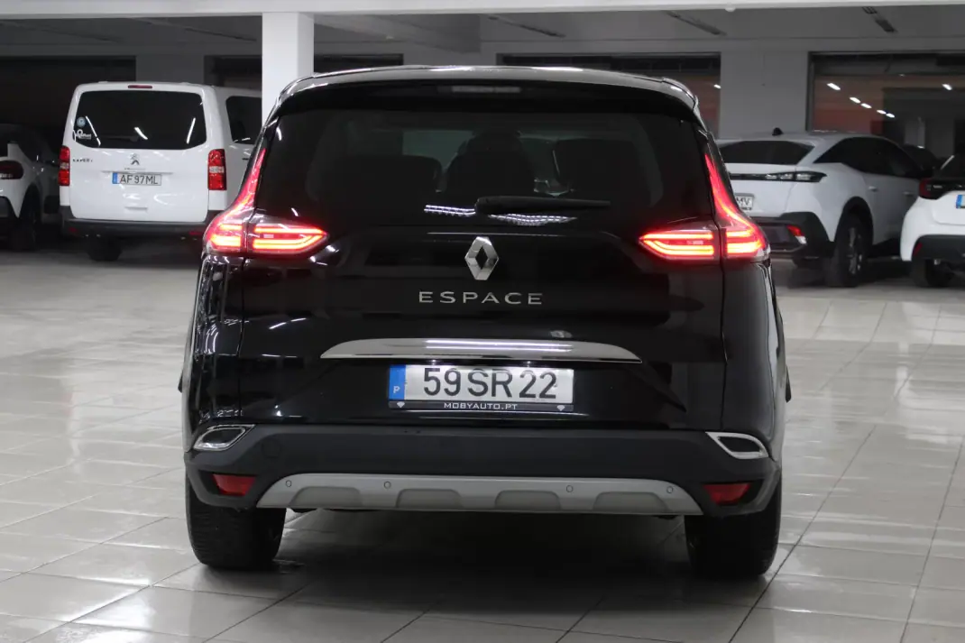 Renault Espace 2017 - 17900 EUR, 171000 km - AUTO.MOTO.pt - 171000km - foto 31 de 31