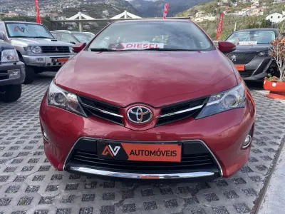 Toyota Auris 2013 - 13950 EUR, 163341 km - AUTO.MOTO.pt - 163341km - foto 2 de 12