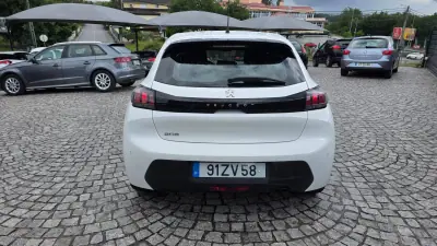 Peugeot 208 2020 - 13490 EUR, 49000 km - AUTO.MOTO.pt - 49000km - foto 6 de 23