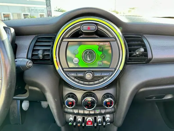 MINI 1000 2018 - 23950 EUR, 81328 km - AUTO.MOTO.pt - 81328km - foto 8 de 10
