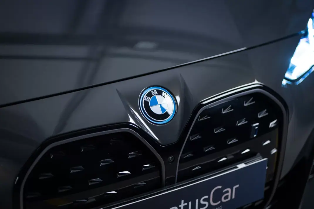 BMW i4 2023 - 43000 EUR, 33000 km - AUTO.MOTO.pt - 33000km - foto 4 de 25