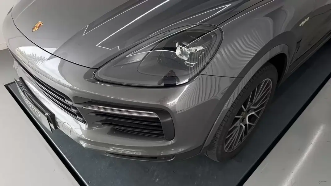 Porsche Cayenne Coupé 2019 - 69990 EUR, 59352 km - 59352km - foto 2 de 32