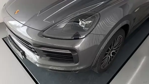 Porsche Cayenne Coupé 2019 - 77990 EUR, 59352 km - AUTO.MOTO.pt - 59352km - foto 2 de 32