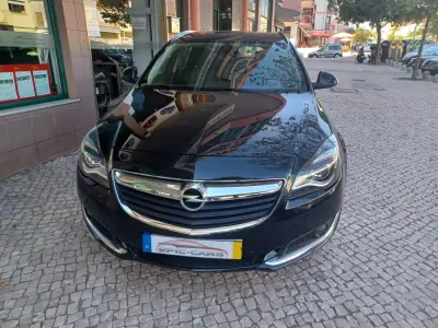 Opel Insignia Sports Tourer 2015 - 10890 EUR, 107586 km - 107586km - foto 4 de 35