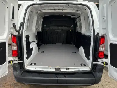 Toyota Proace City Verso 2020 - 18900 EUR, 110765 km - 110765km - foto 30 de 31