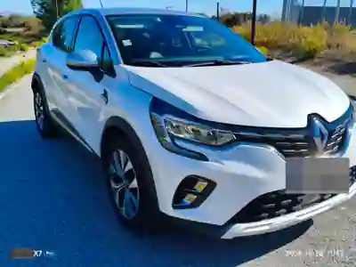 Renault Captur 2021 — foto 4 de 15