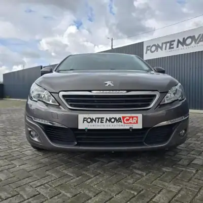 Peugeot 308 SW 2015 - 10250 EUR, 196270 km - AUTO.MOTO.pt - 196270km - foto 3 de 15